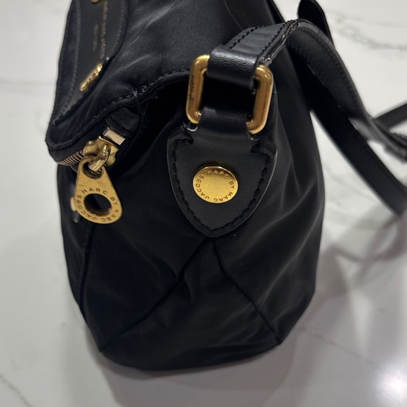 Marc Jacobs Black Nylon Crossbody with Gold Accents - Picture 5 of 17
